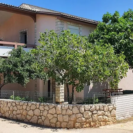 Marija Apartment Vir
